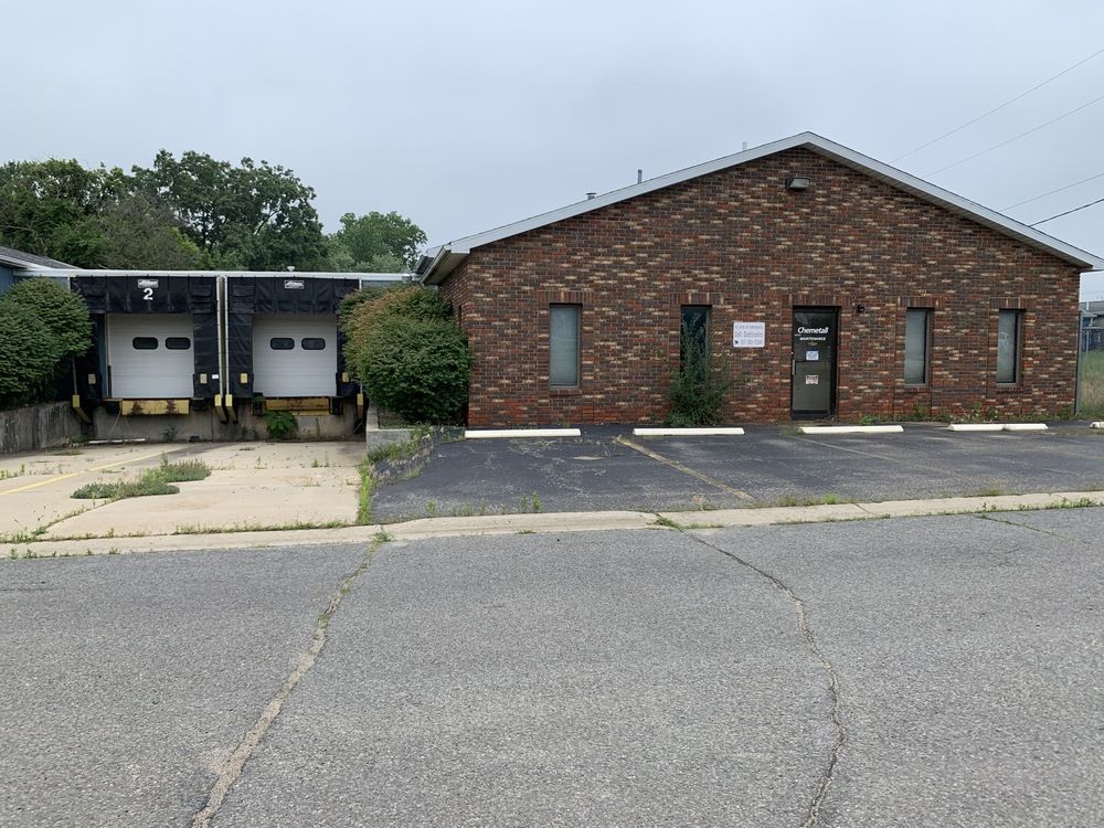 1610 Clara St, Jackson, MI 49203